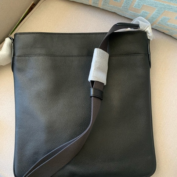 New Coach CHARLES CROSSBODY IN VARSITY LEATHER - Picture 3 of 7